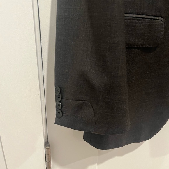 Paul Betenly charcoal blazer. 40s. In good condition. Minor alterations to cuffs - Picture 5 of 6